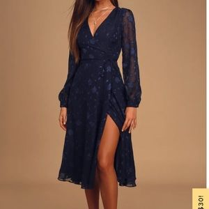 ISO Lulu’s evening of elegance dress in blue